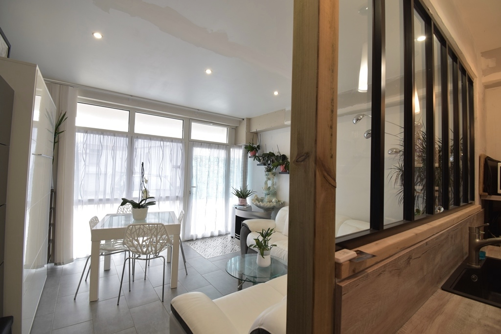 LES SABLES-D'OLONNE Appartement  Les Sables d'Olonne 2 pièces 48 m2 3