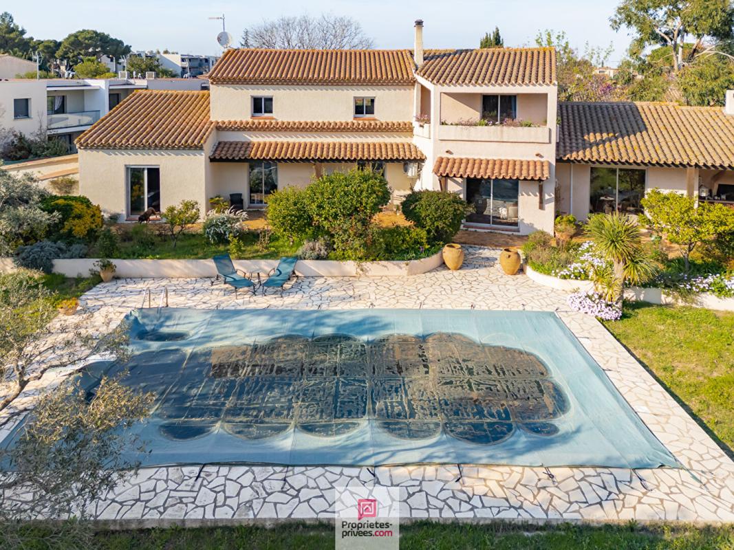 NARBONNE Maison  6 pièce(s) 270 m2 2