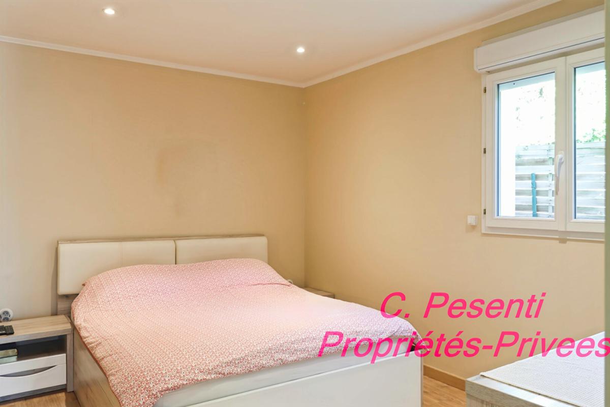 SAINT-THIBAULT-DES-VIGNES Maison Saint Thibault Des Vignes 2 pièce(s) 60 m2 + chalet 24 m² 3