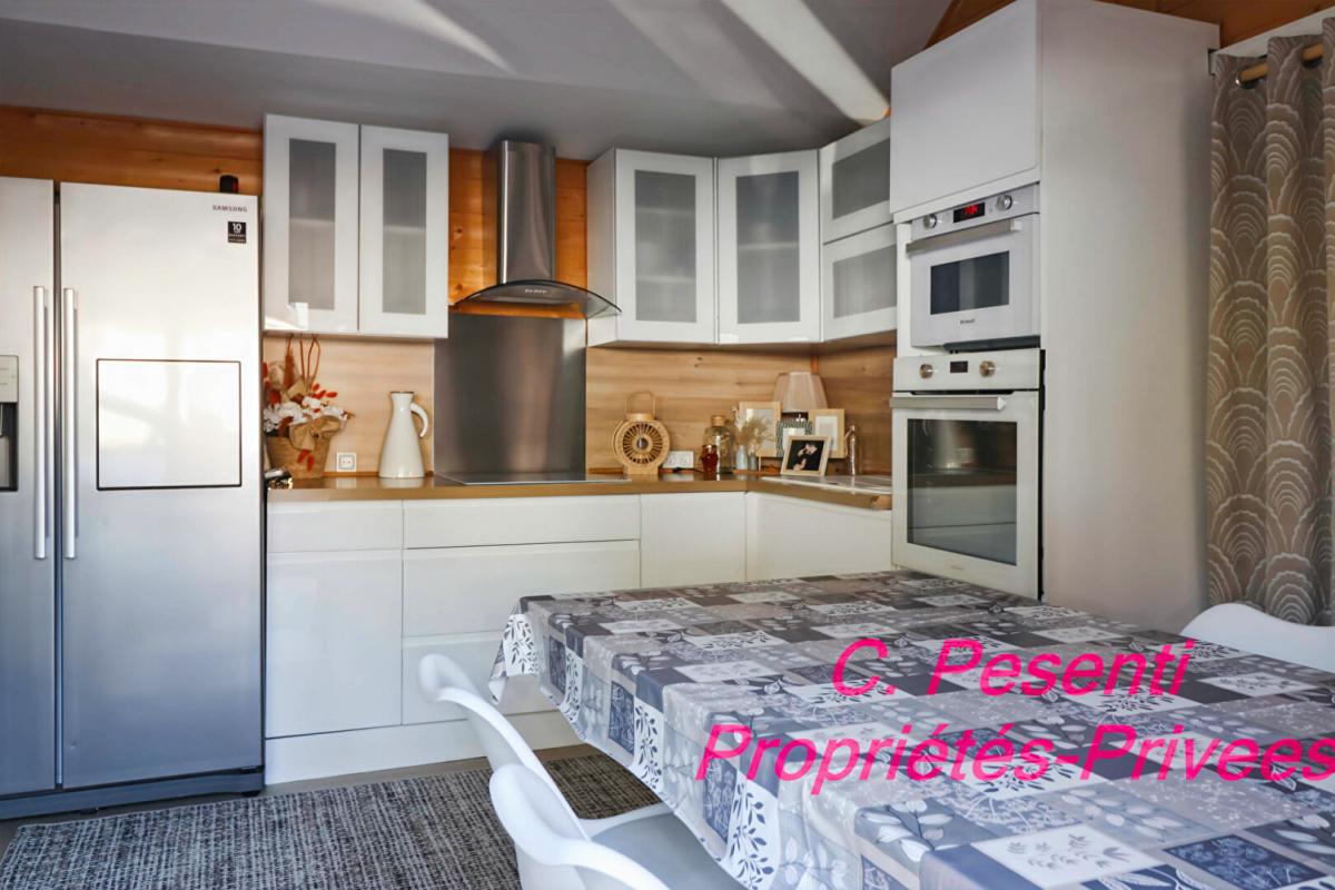 SAINT-THIBAULT-DES-VIGNES Maison Saint Thibault Des Vignes 2 pièce(s) 60 m2 + chalet 24 m² 9