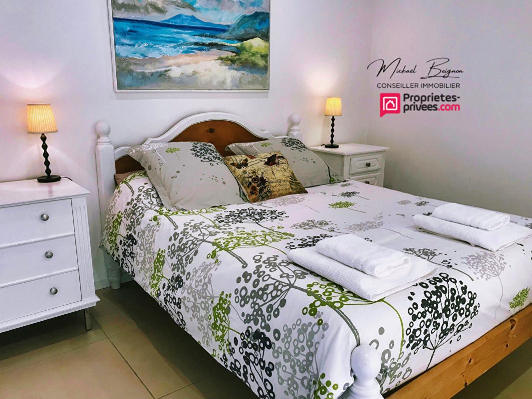 LONGEVILLE-SUR-MER Maison Longeville Sur Mer 8 pièce(s) 197 m2 12