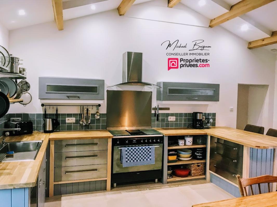 LONGEVILLE-SUR-MER Maison Longeville Sur Mer 8 pièce(s) 197 m2 4