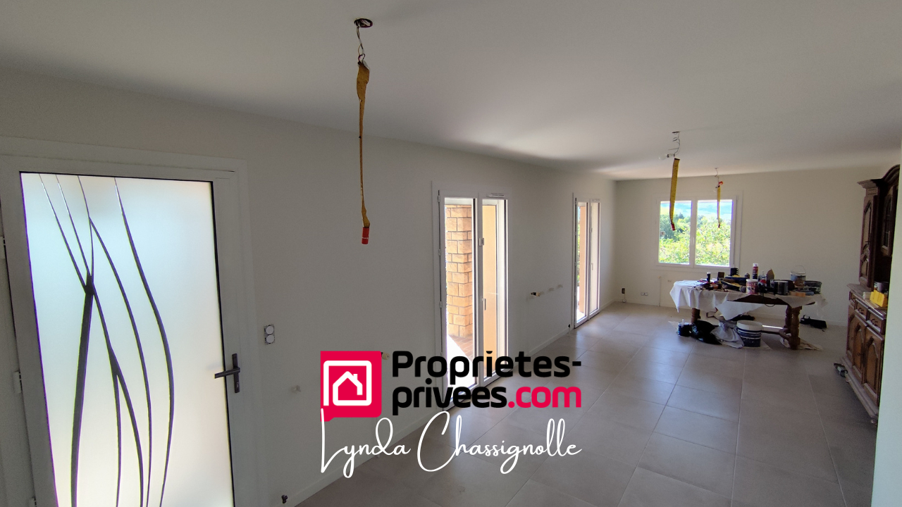 SAINT-SYMPHORIEN-DE-LAY Maison - Grand garage - 3 chambres + bureau -  Saint Symphorien De Lay 11