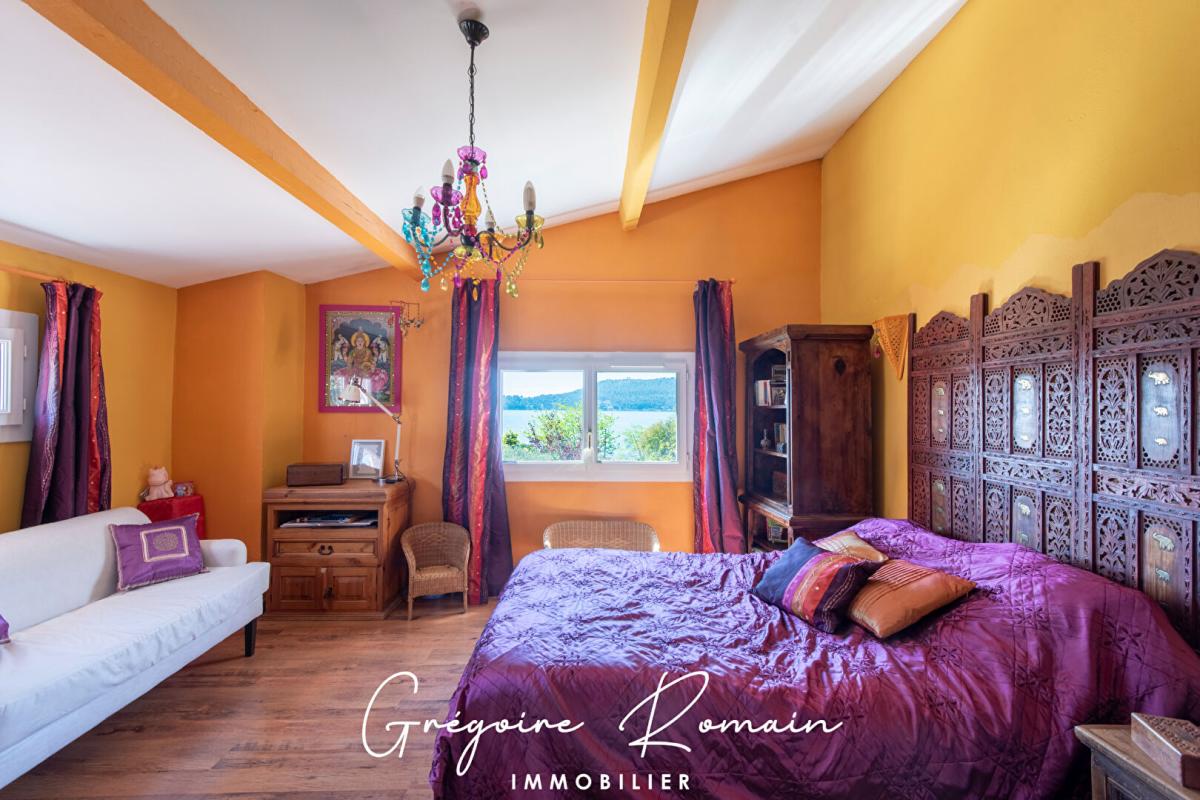 SAINT-CHAMAS Maison 7 pièces 170 m2 vue étang 12