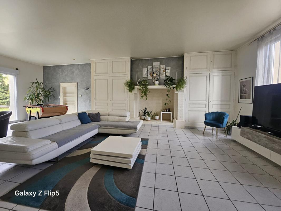 WARMERIVILLE Corps de ferme -  Warmeriville 3