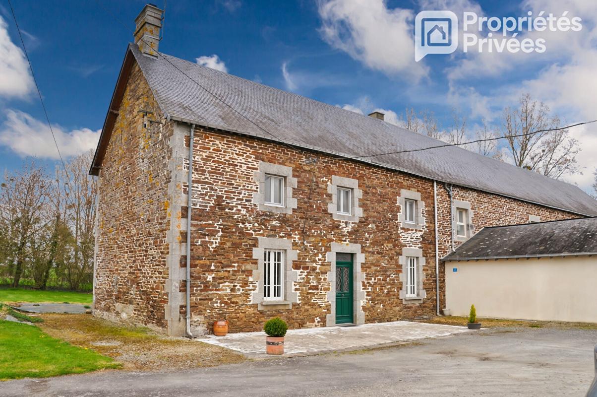 MONTENAY Maison en pierre 5 pièce(s) 132 m2 2