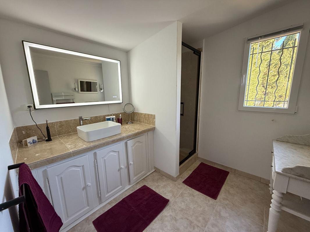 ARLES Maison Arles 7 pièce(s) 198 m2 9