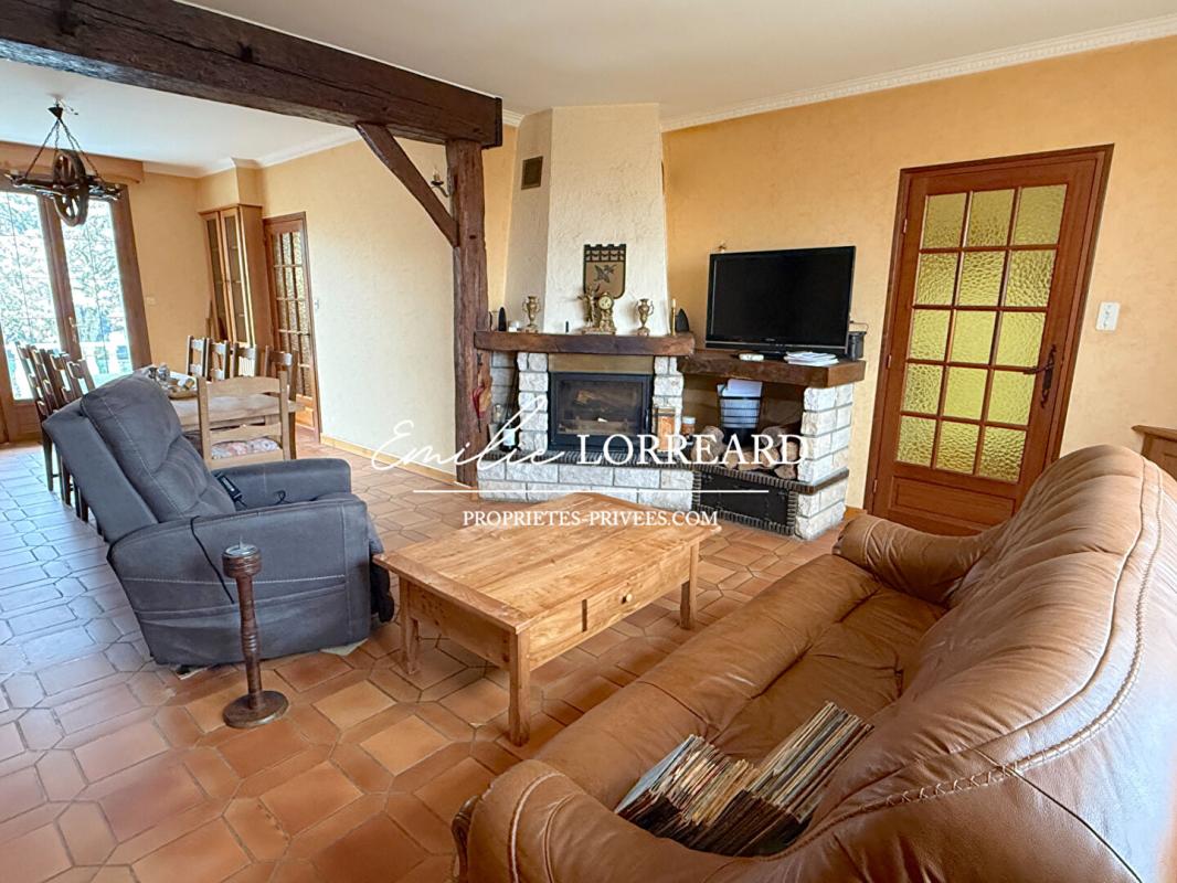 TELOCHE Maison Téloché 7 pièce(s) 150 m2 2