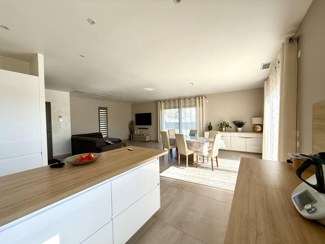 SAINT-CHAMAS Magnifique villa 140m² avec piscine 6