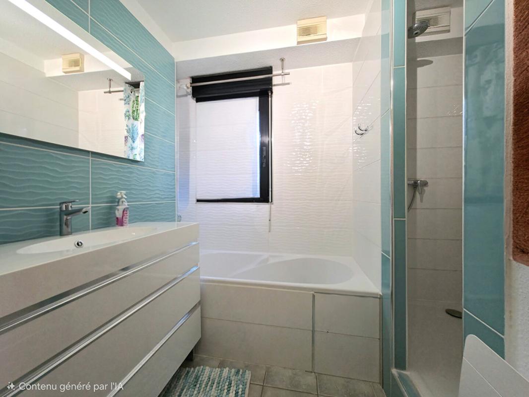 SANARY-SUR-MER APPARTEMENT T3 AVEC TERRASSE & PISCINE 38 m2 A 359000 EUR 8