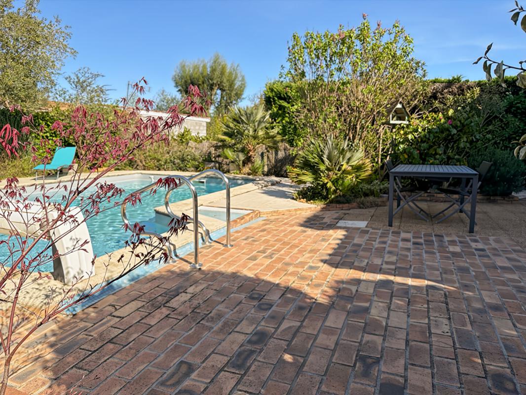 LE HAILLAN Maison Le Haillan 5 pièce(s) 110 m2 4