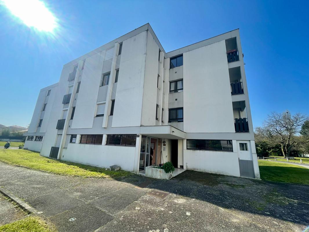 PESSAC Appartement Pessac 1 pièce(s) 35 m2 6