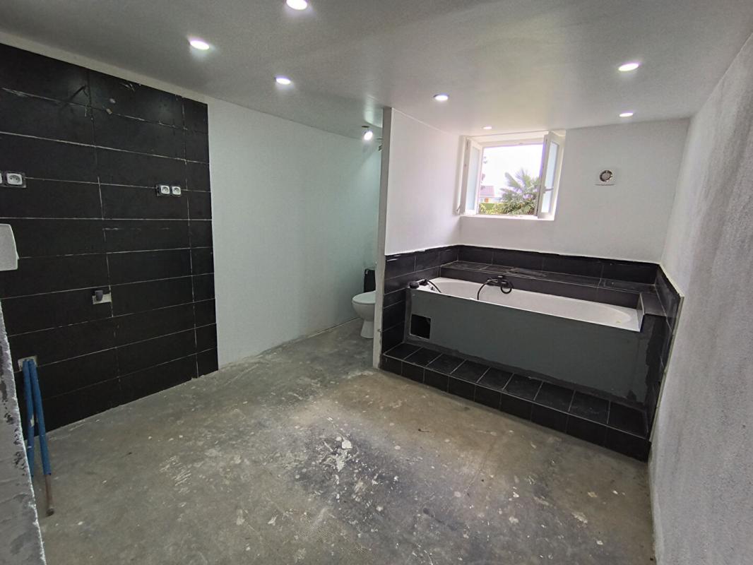 MAGNY-COURS MAGNY-COURS - MAISON 3 CHB AVEC ENTREPOT 12