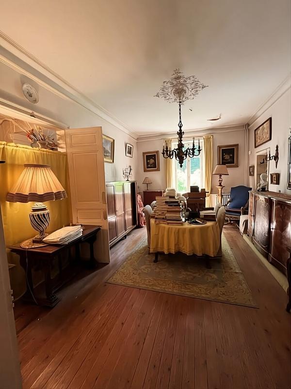 SORGES Maison de maître Sorges et Ligueux en Perigord pièce(s) 200 m2 7