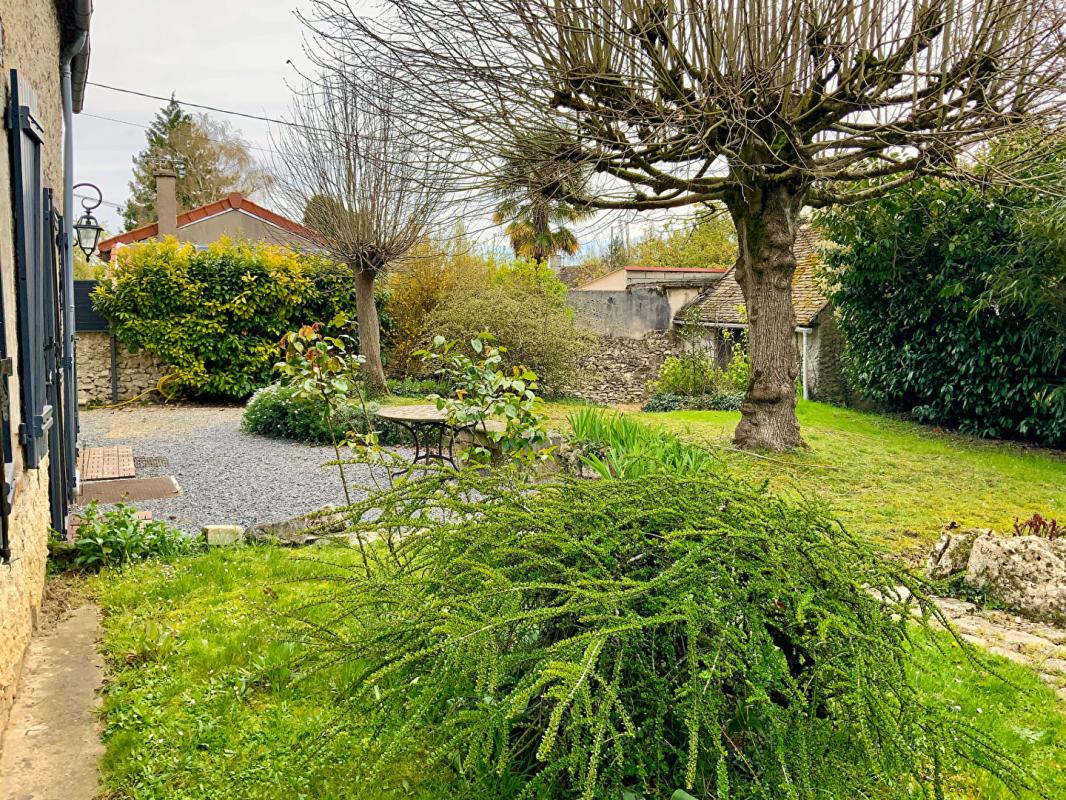 SALINS Belle longère de 130 m² avec son jardin bucolique - Salins 4