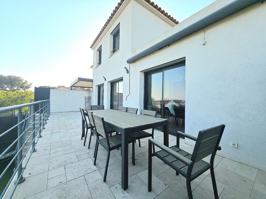 SANARY-SUR-MER Maison  DE 116M2 AVEC PISCINE A SANARY QUARTIER BEAUCOURS 3