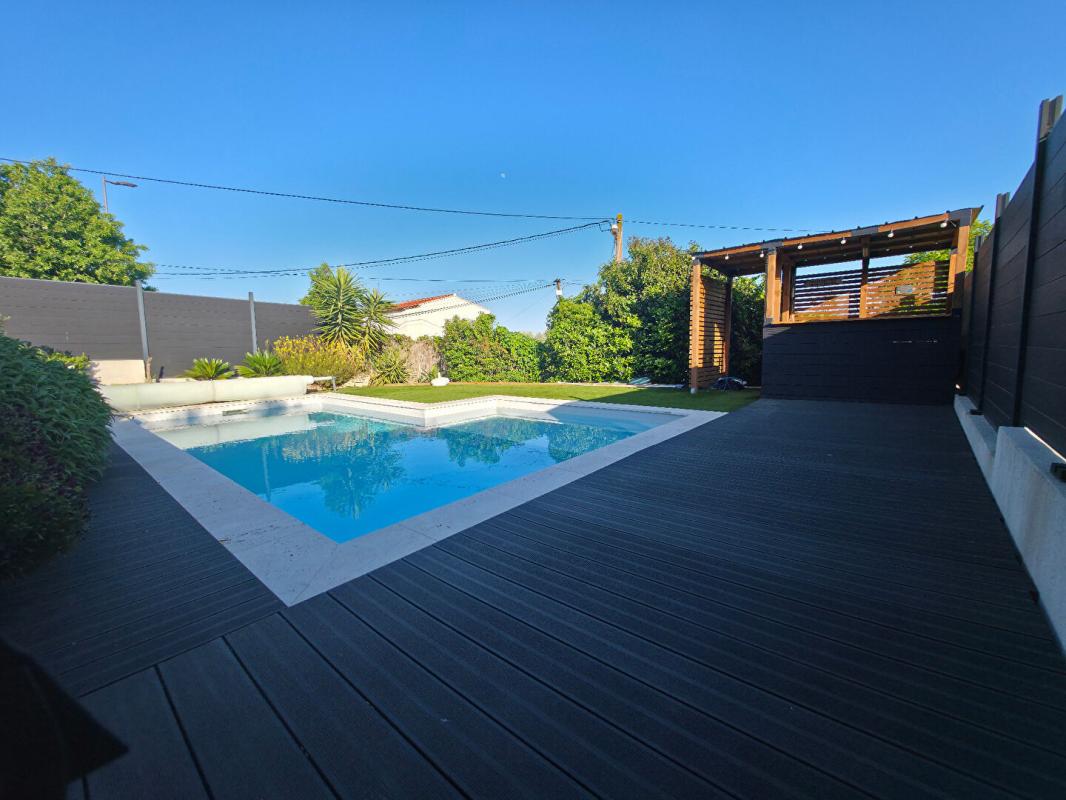 SANARY-SUR-MER Maison  DE 116M2 AVEC PISCINE A SANARY QUARTIER BEAUCOURS 9