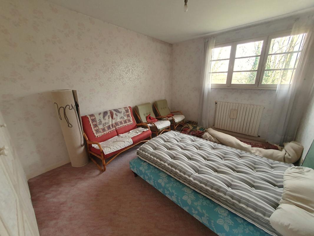 MARMAGNE Maison Marmagne 8 pièce(s) 197 m2 11