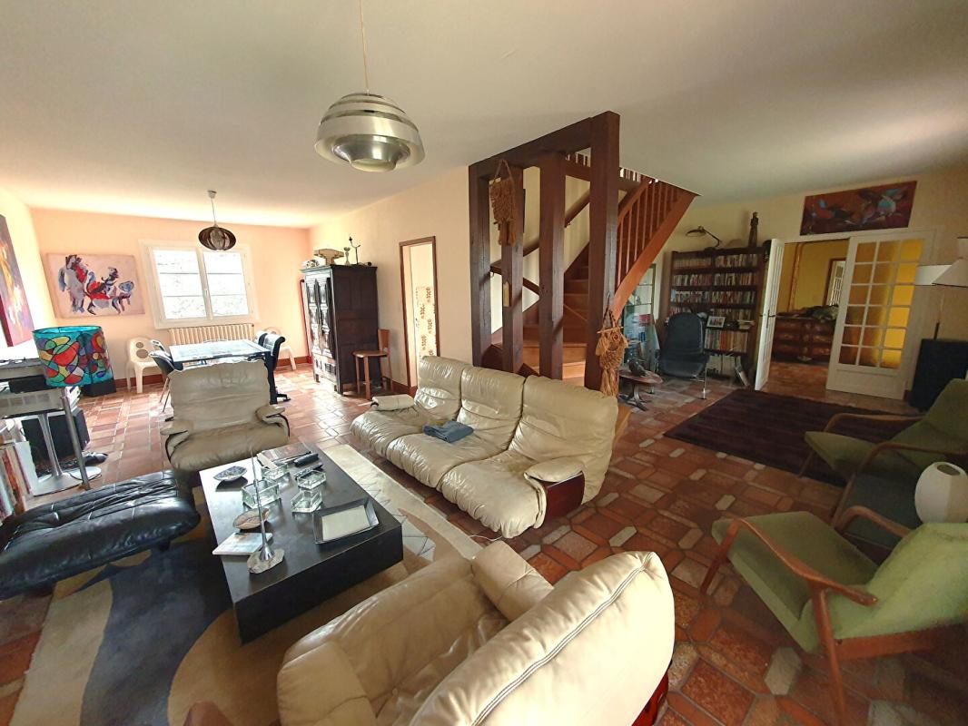 MARMAGNE Maison Marmagne 8 pièce(s) 197 m2 2