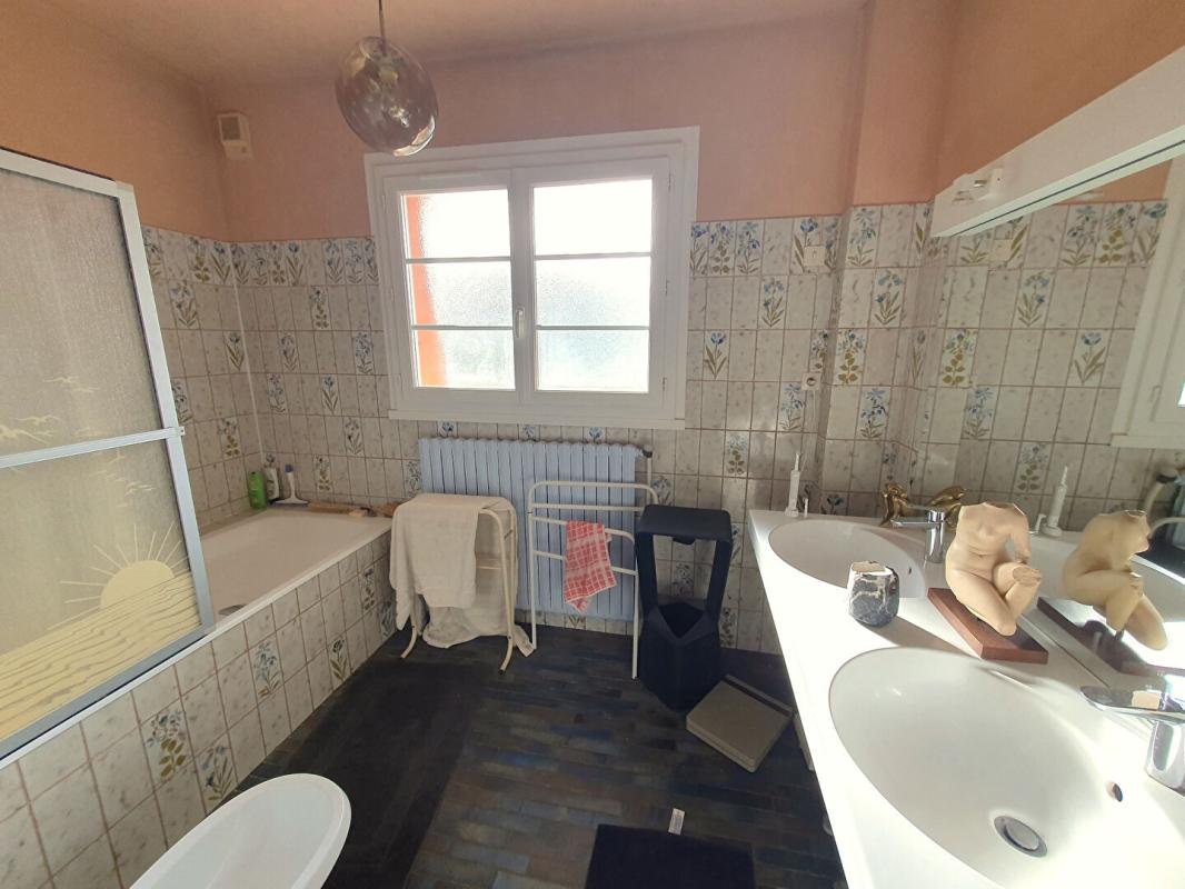 MARMAGNE Maison Marmagne 8 pièce(s) 197 m2 5