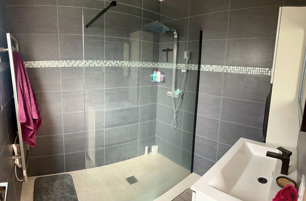 TRANS-EN-PROVENCE Villa Trans En Provence 5 pièces 165 m2 + grand garage 6