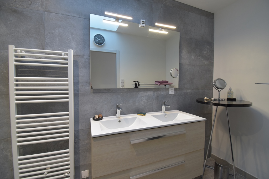 LES SABLES-D'OLONNE Maison Les Sables d'Olonne 4 pièces 90 m2 5