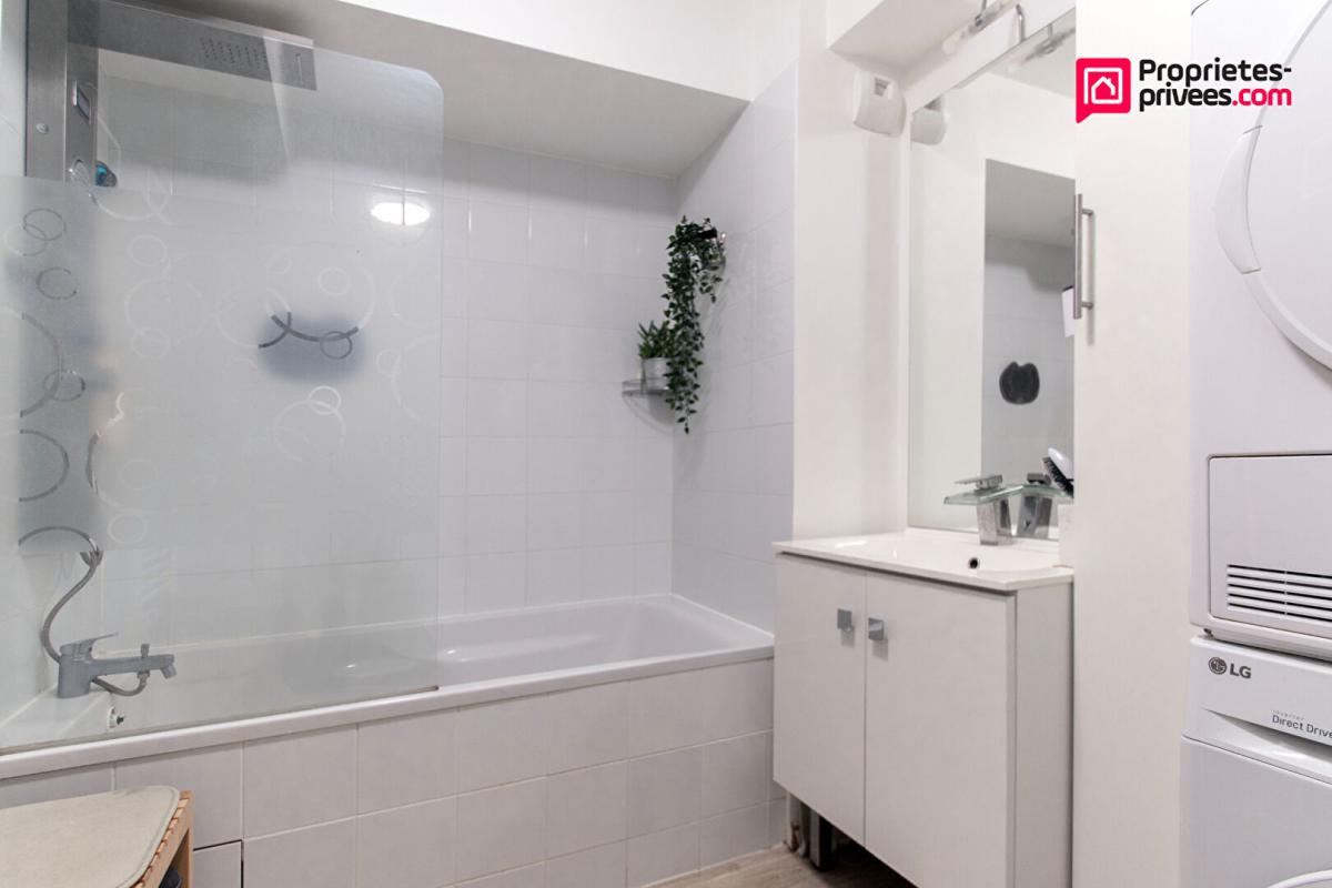 CORBEIL-ESSONNES Appartement F4 84m² avec terrasse de 76m², 2 balcons + 2 parkings 12