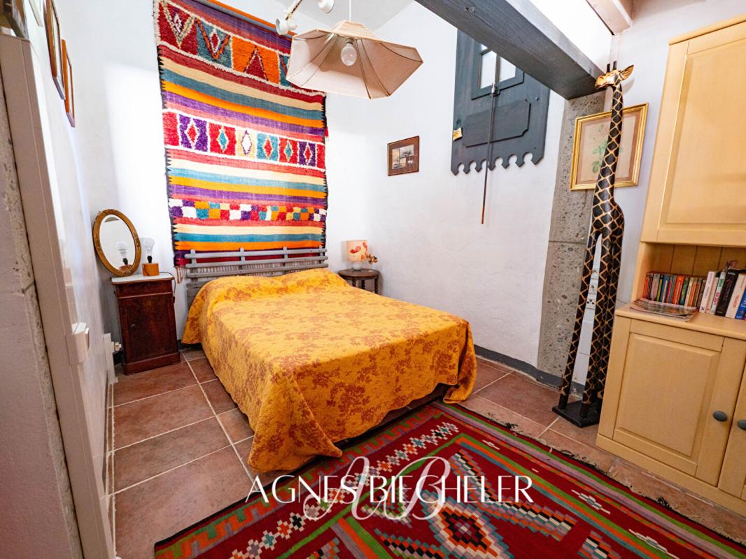 MONTESQUIEU-DES-ALBERES Superbe mas catalan rénové10 pièce(s) 270 m2 14