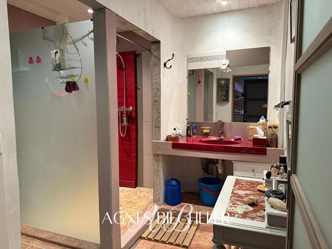 MONTESQUIEU-DES-ALBERES Superbe mas catalan rénové10 pièce(s) 270 m2 15