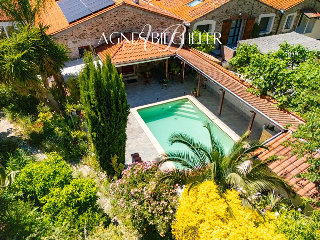 MONTESQUIEU-DES-ALBERES Superbe mas catalan rénové10 pièce(s) 270 m2 2