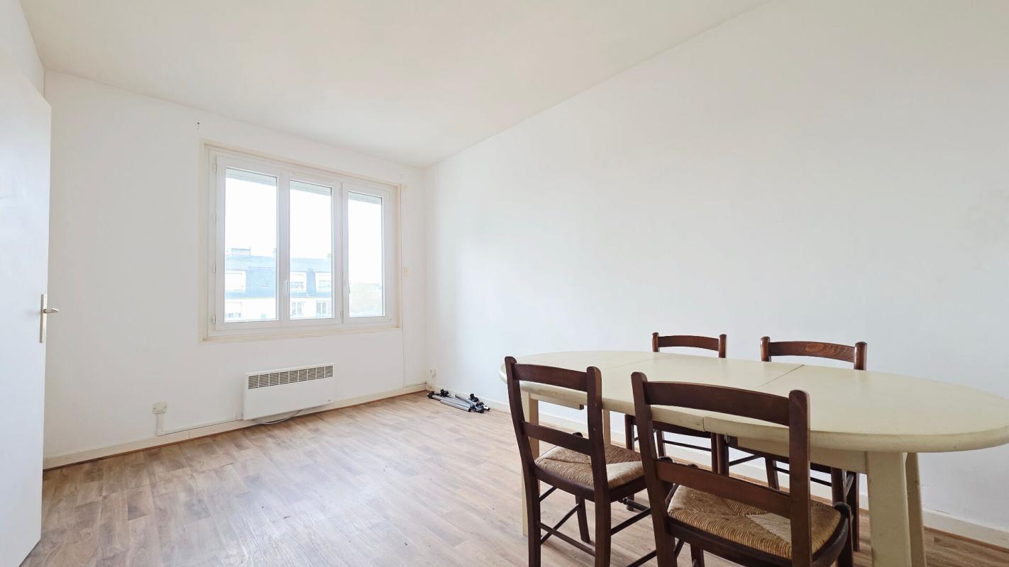 BOURGES BOURGES CENTRE APPARTEMENT 42.3 m2 2 PIECES ASCENSEUR 1