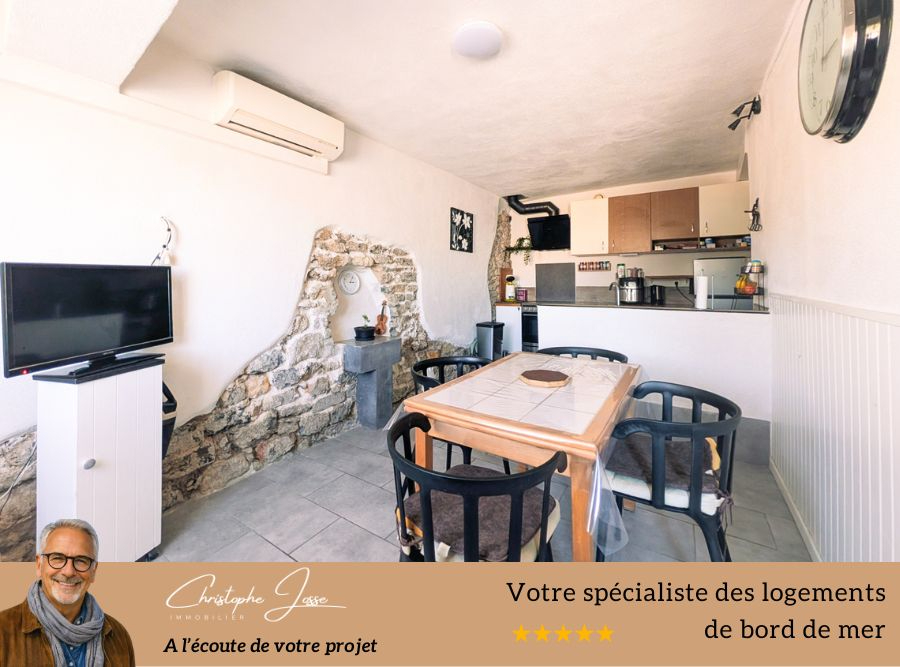 PORT-LA-NOUVELLE Maison de ville rénovée, proche gare et commodités 1