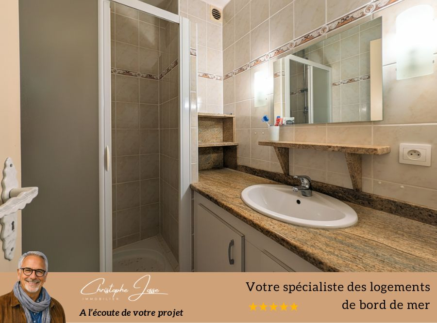 PORT-LA-NOUVELLE Maison de ville rénovée, proche gare et commodités 6