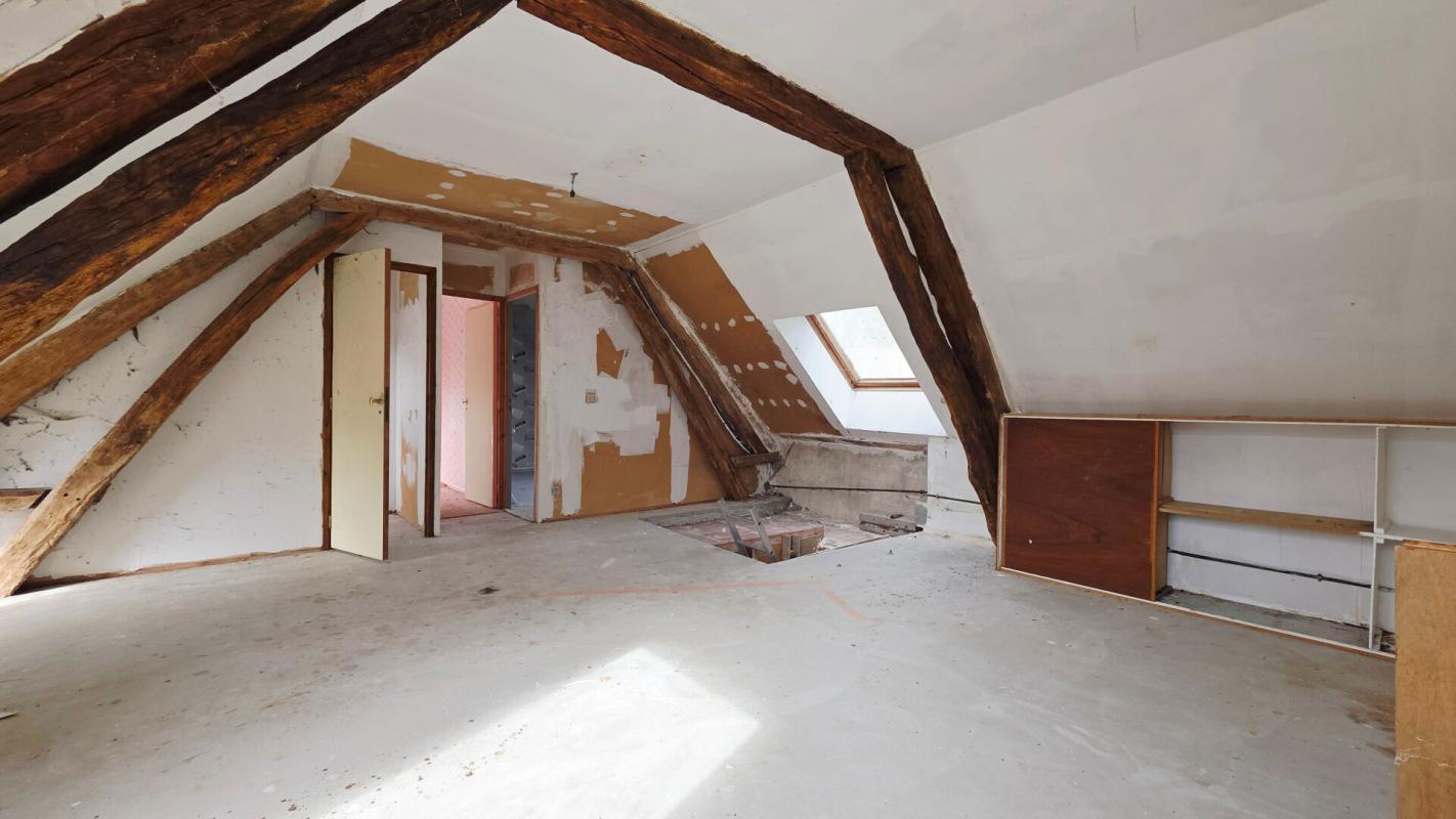 PLOU MAISON CORP DE FERME 8 PIECES GRANGE HANGAR 12