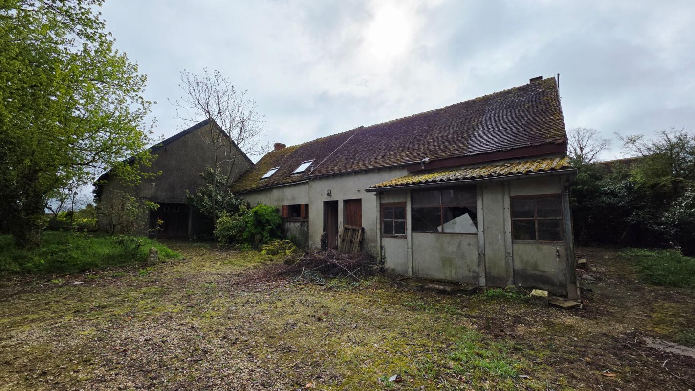 PLOU MAISON CORP DE FERME 8 PIECES GRANGE HANGAR 14