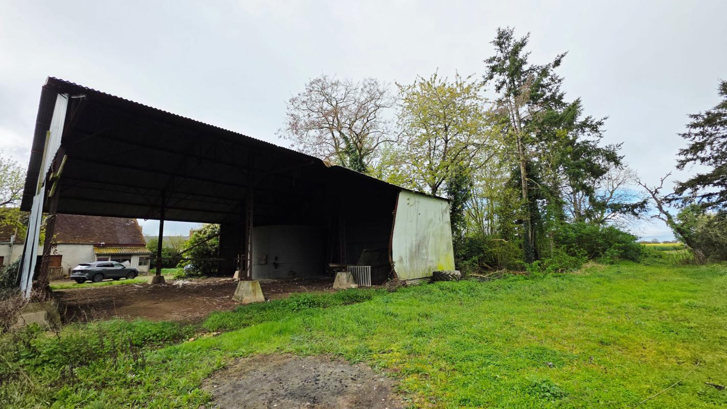 PLOU MAISON CORP DE FERME 8 PIECES GRANGE HANGAR 16