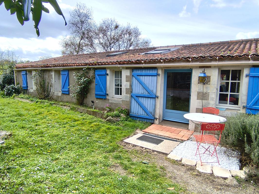 DIVATTE-SUR-LOIRE Maison bourgeoise Divatte Sur Loire 7 pièces 234 m2 2
