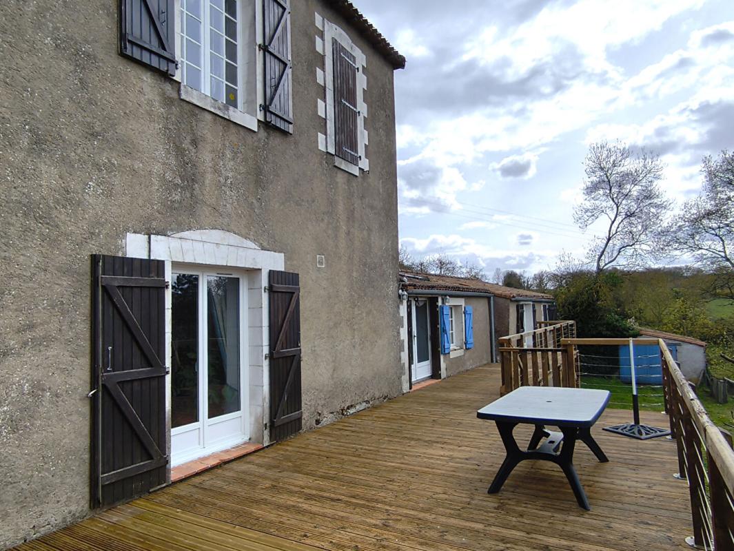 DIVATTE-SUR-LOIRE Maison bourgeoise Divatte Sur Loire 7 pièces 234 m2 6