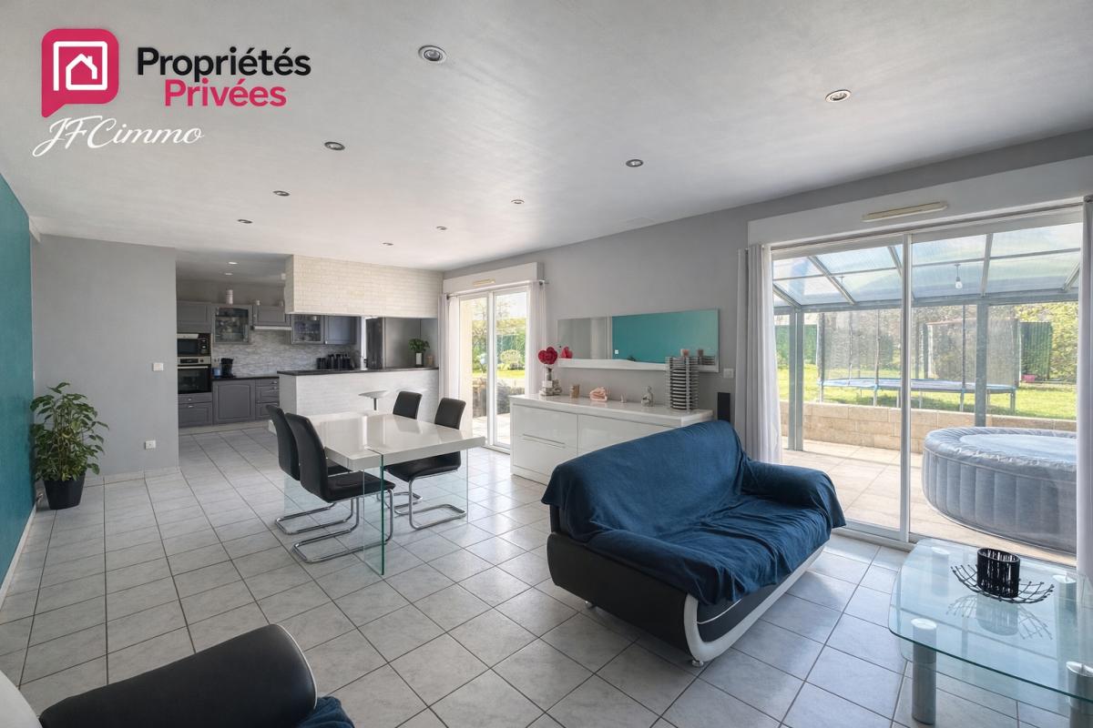 VILLERS-COTTERETS Pavillon de 2009 - 4 chambres 5