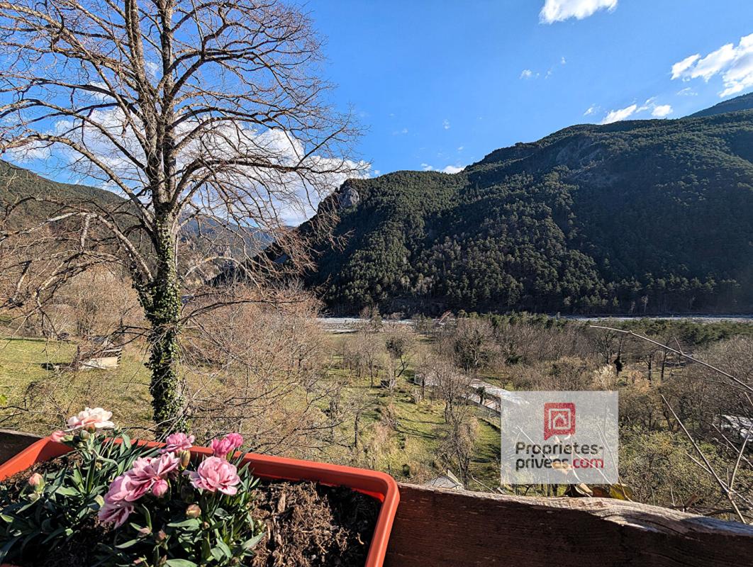 GUILLAUMES Maison de hameau avec jardins et dépendances 1