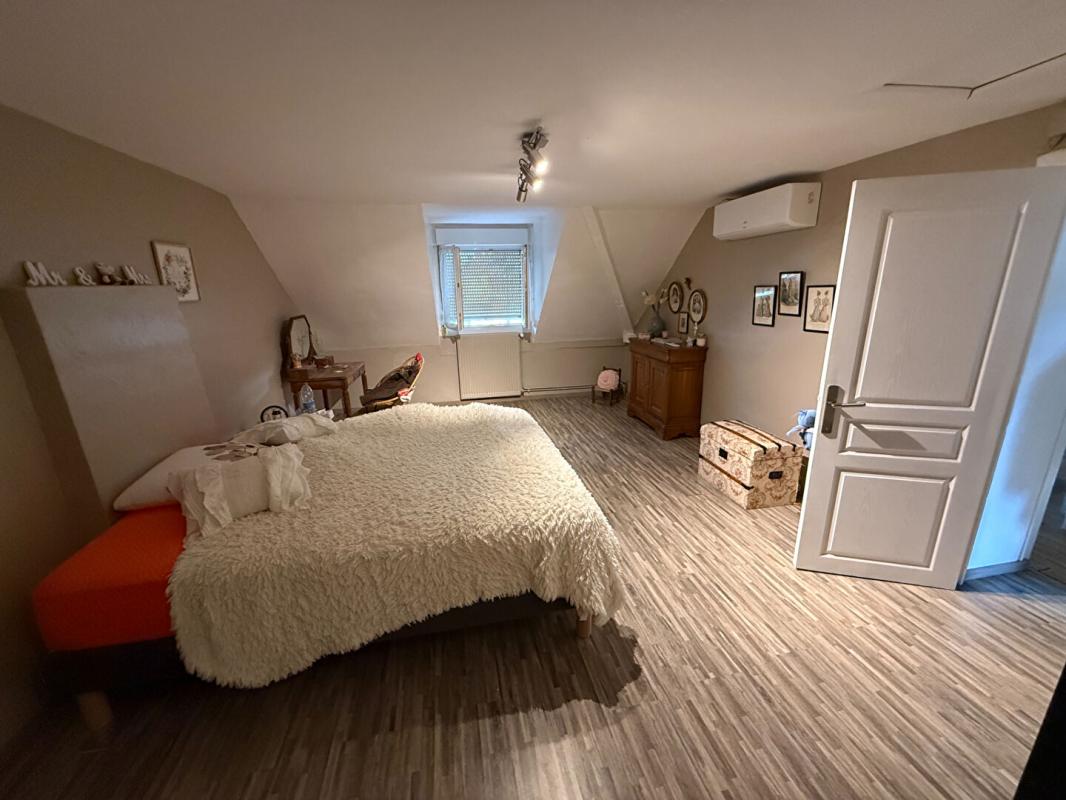 YZEURE Maison Yzeure proche gare + garage + extérieur 6