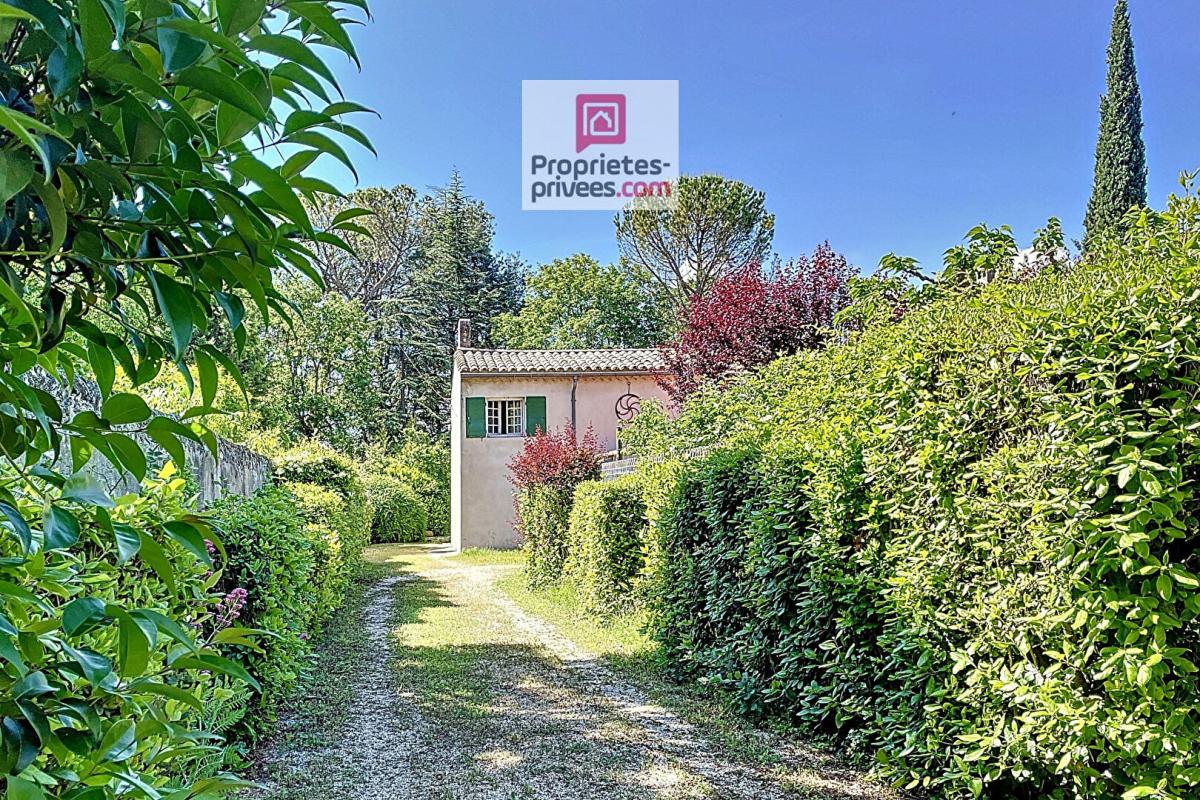 PERTUIS Magnifique mas provençal au charme authentique 7