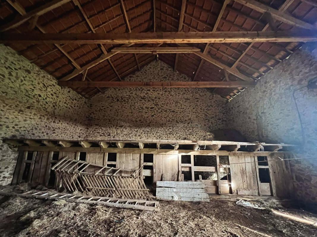 SAINT-PRIEST-LES-FOUGERES Ferme à Saint Priest Les Fougeres 3 pièce(s) 85 m2 5