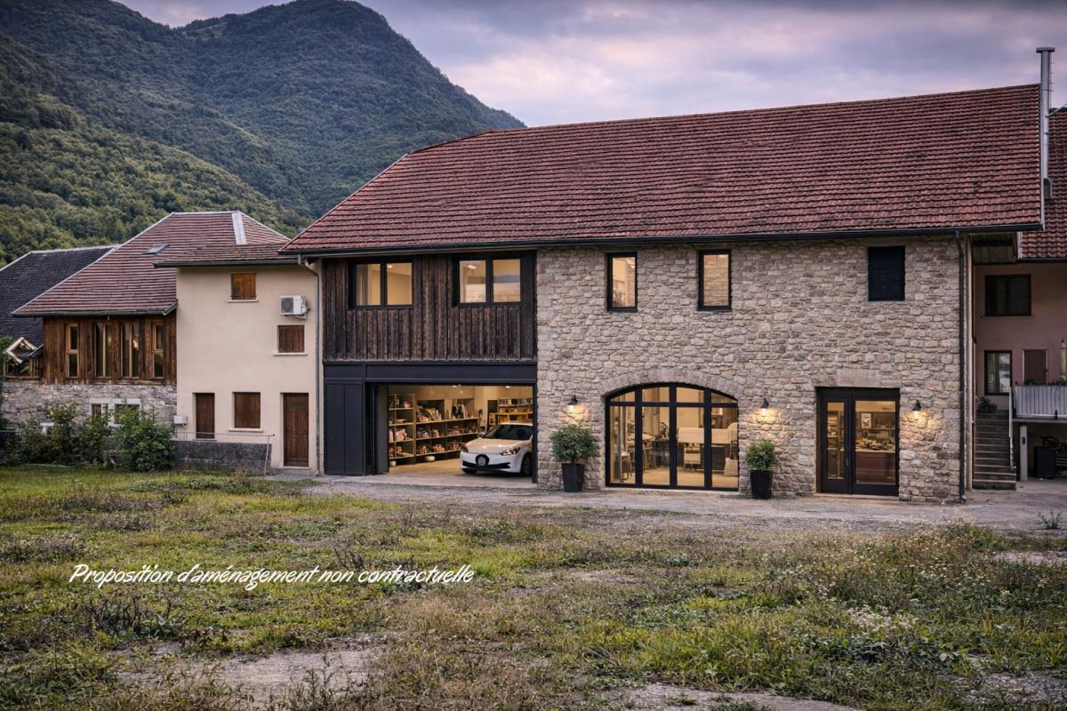 MARLENS Grange  authentique à fort potentiel 600 m2  Marlens 1