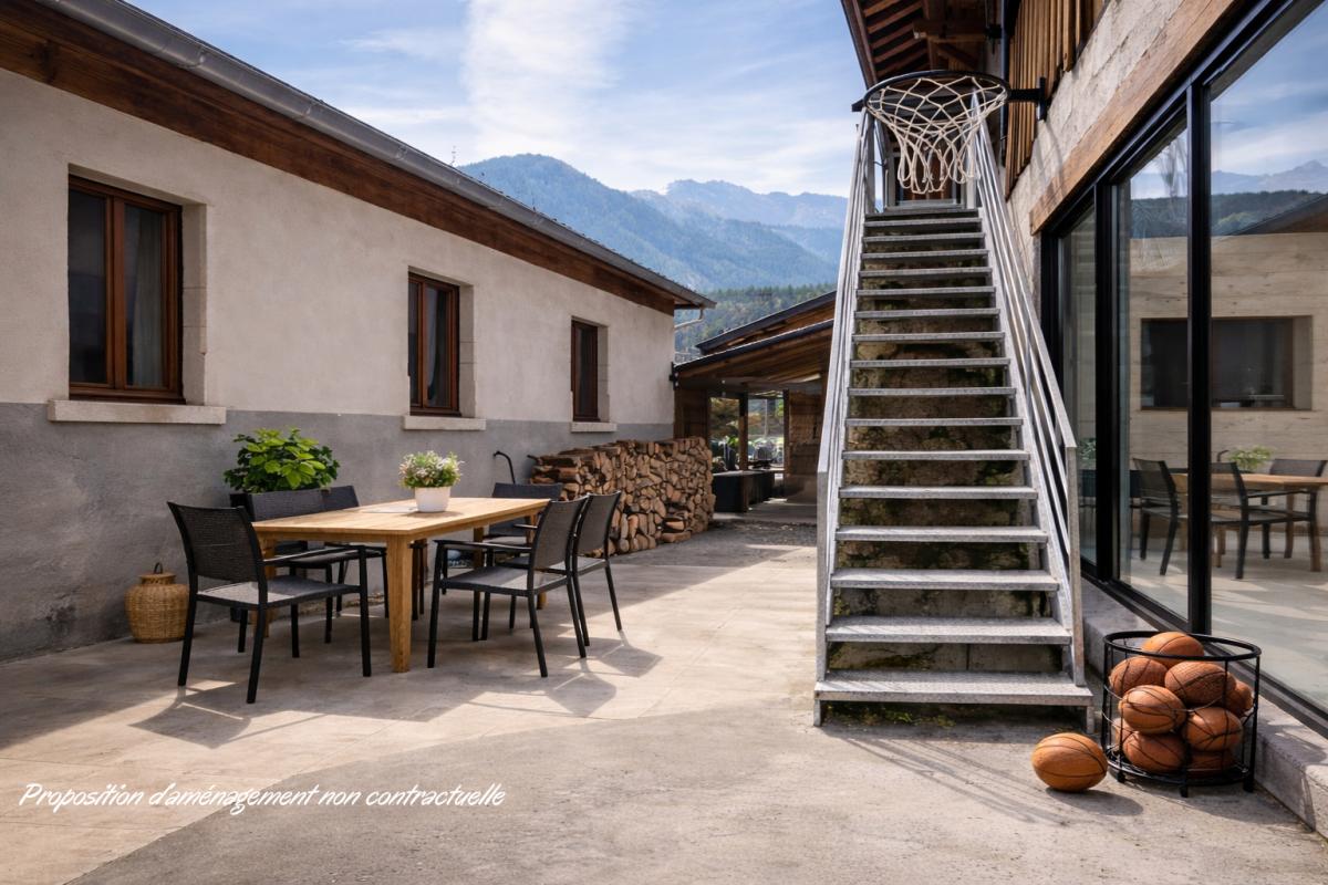 MARLENS Grange  authentique à fort potentiel 600 m2  Marlens 17