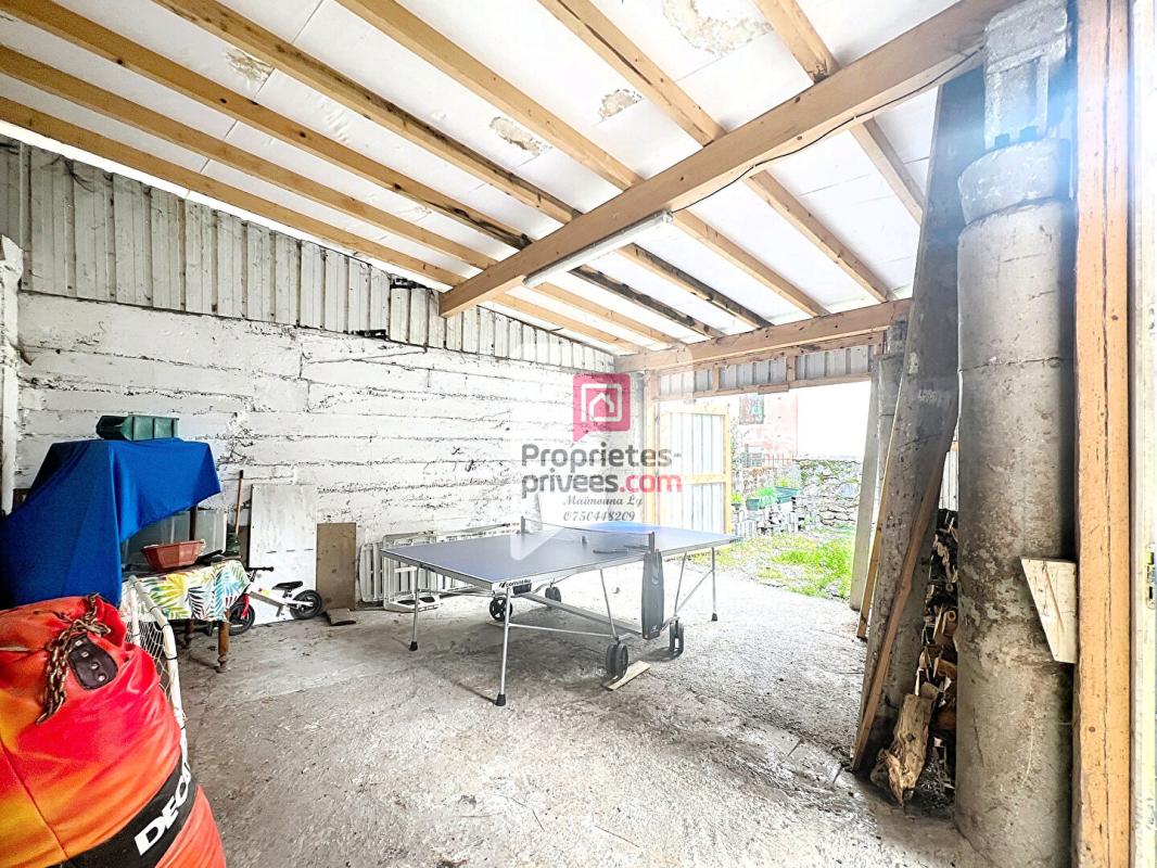 MARLENS Grange  authentique à fort potentiel 600 m2  Marlens 8