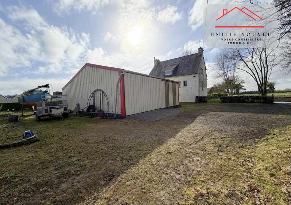 PLEUMEUR-GAUTIER Une maison familiale avec fort potentiel au coeur du bourg 10