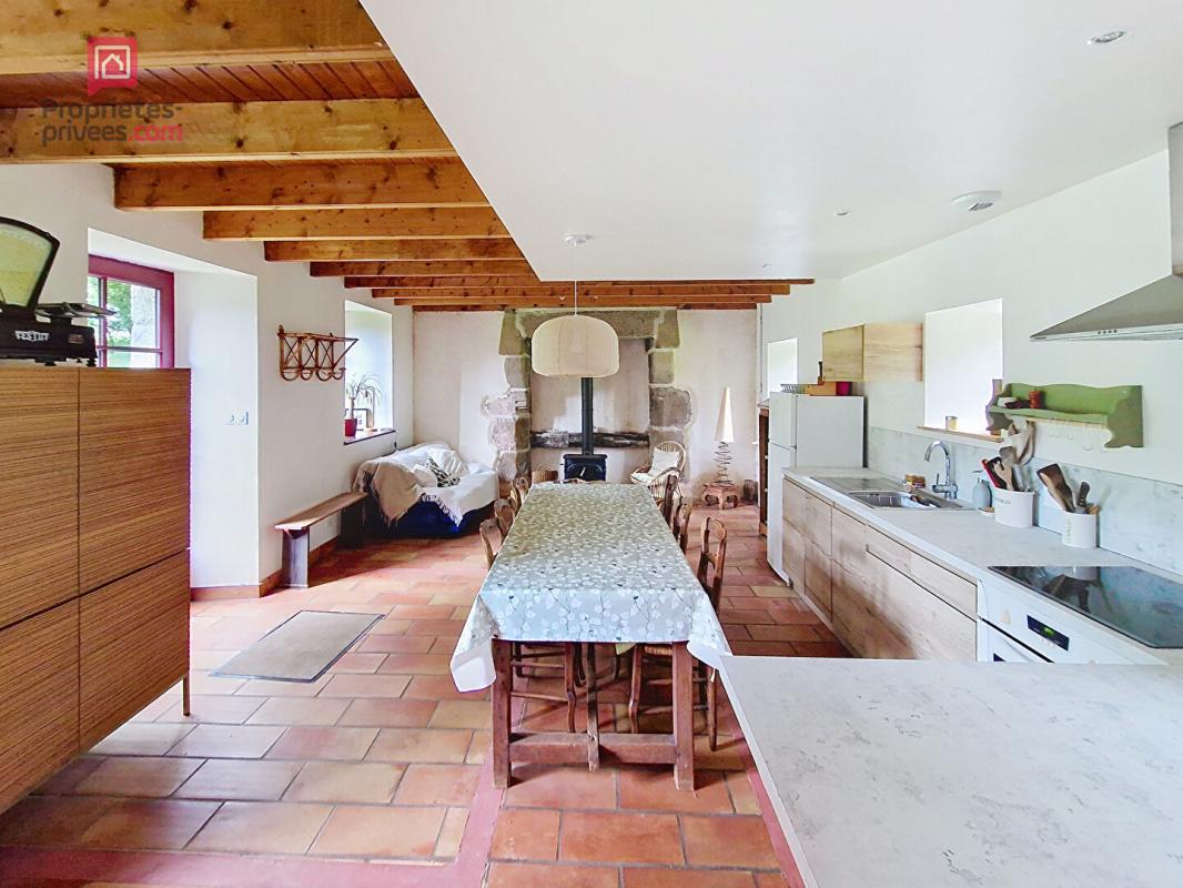 MORLAIX Propriété Plougonven 167 m2 et terrain de 3,7 Ha 14