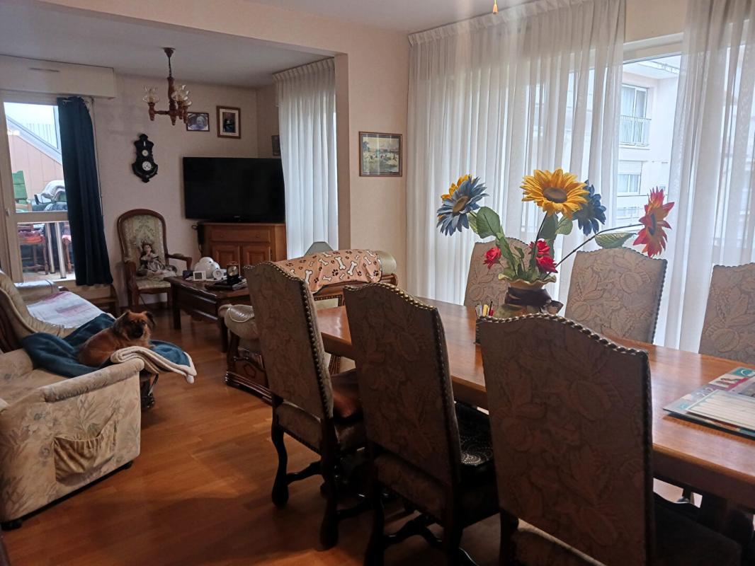 LONS-LE-SAUNIER Appartement Lons Le Saunier 4 pièce(s) 81.70 m2 2