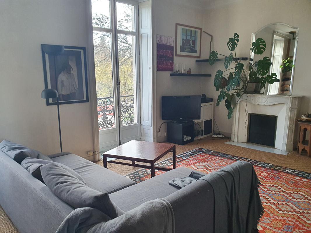 NANTES Nantes- Vue Erdre - Beau Duplex familial avec extérieur et stationnement 1
